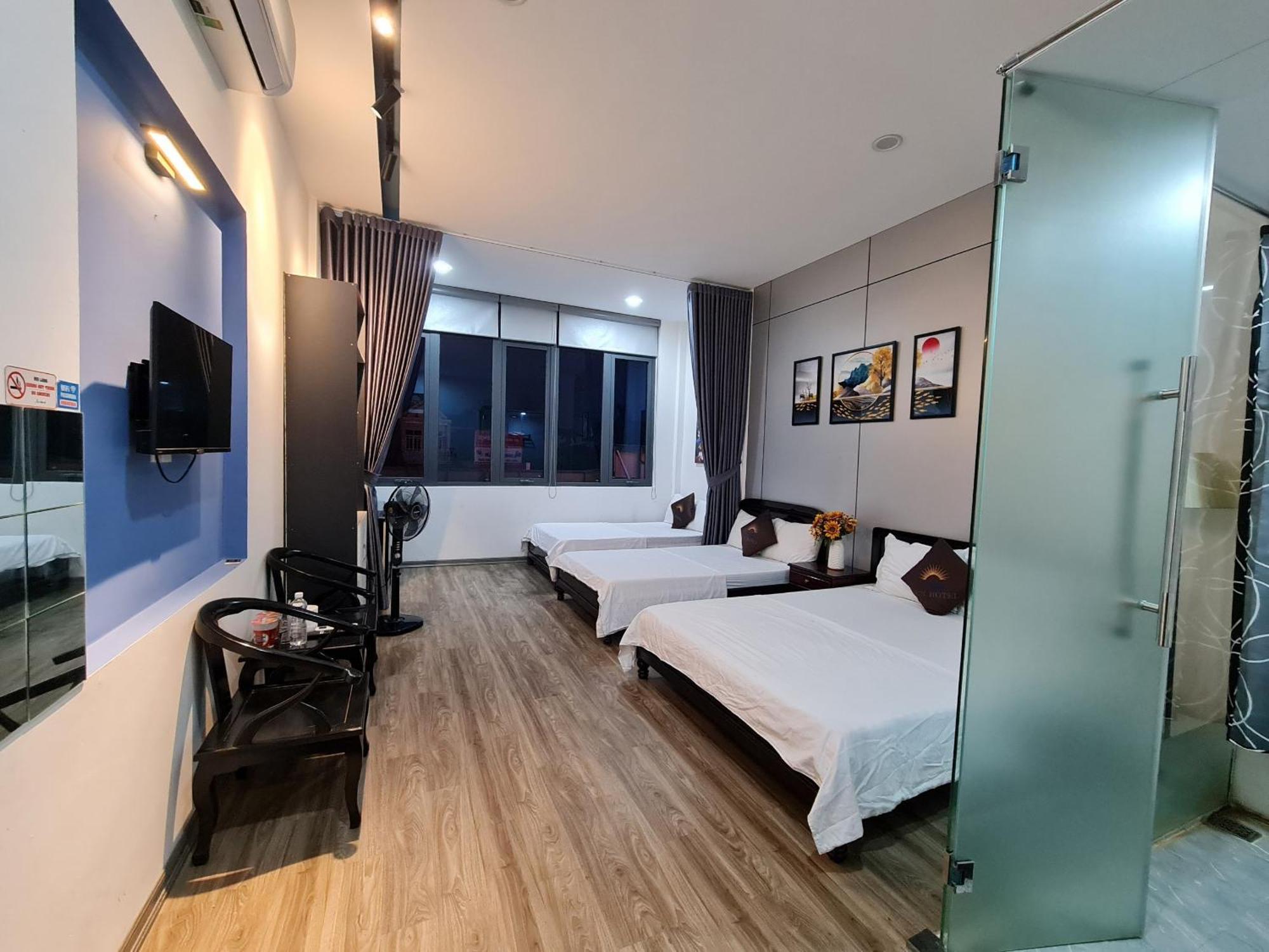 Sun Hotel Hue Exterior photo
