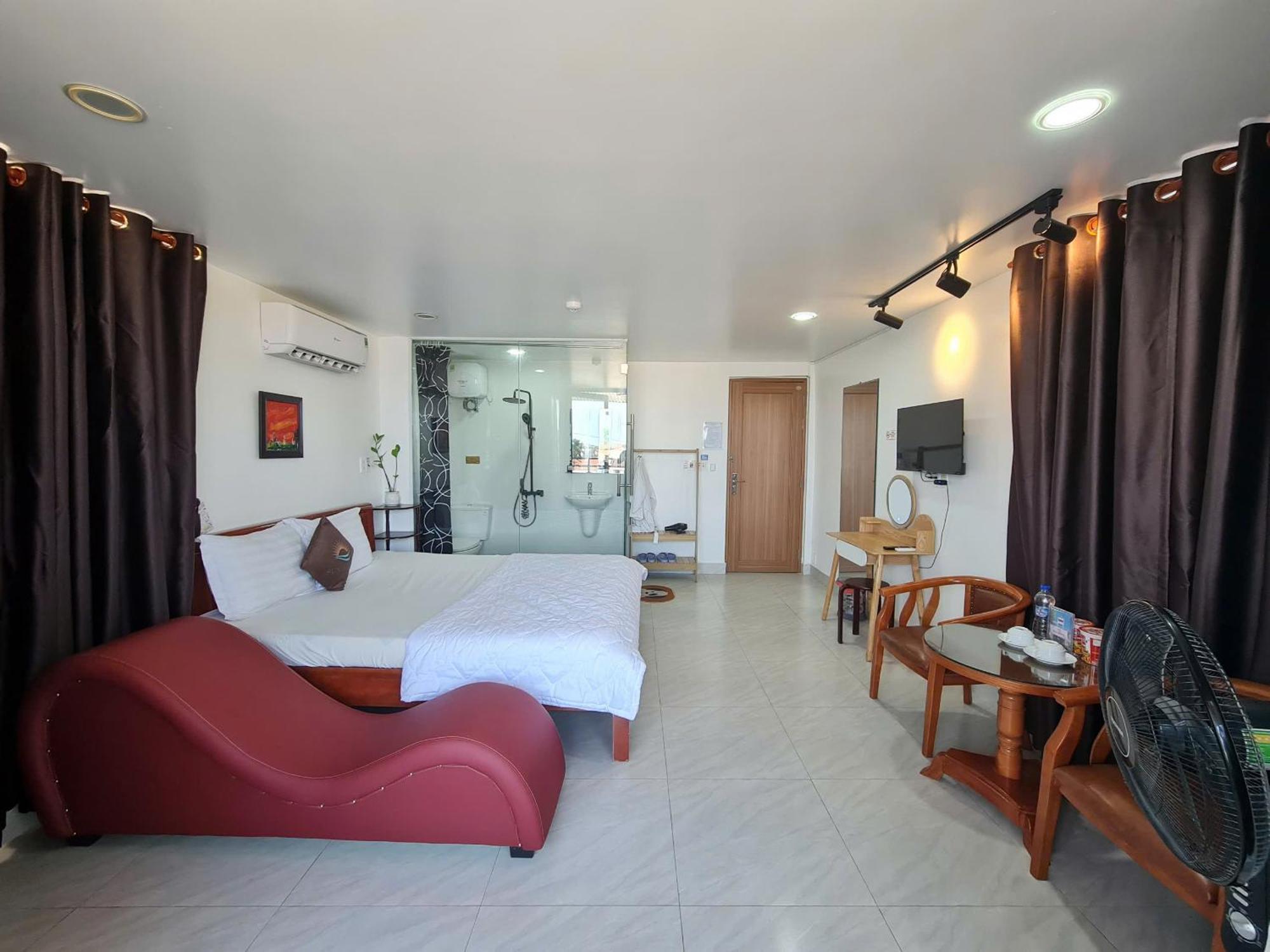 Sun Hotel Hue Exterior photo